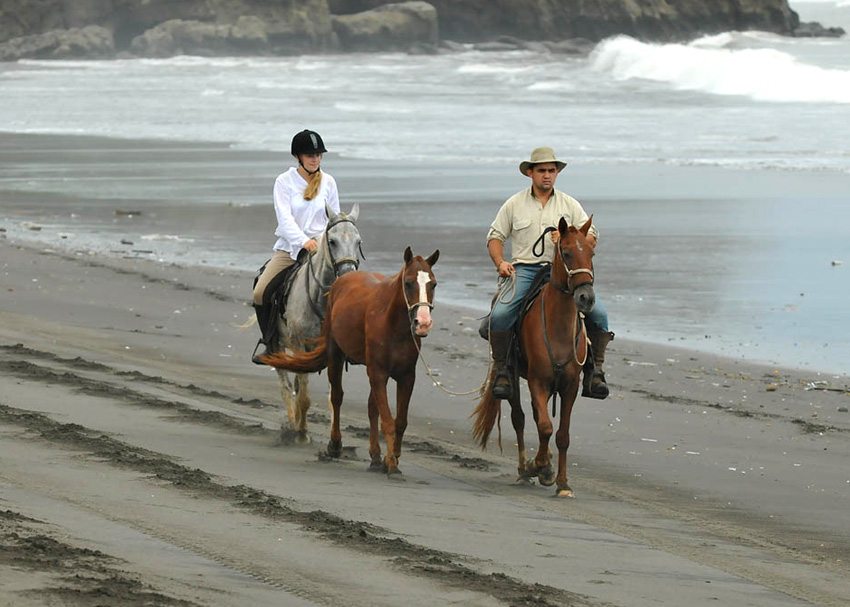 Odyssey- A Costa Rica Riding Vacation along beaches